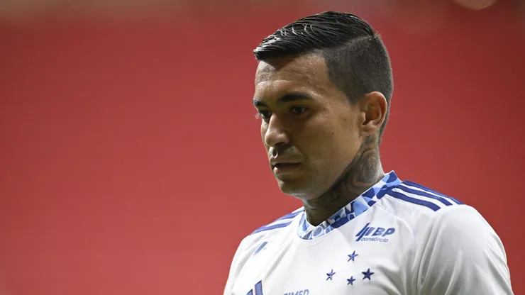 Dudu está livre no mercado da bola. Foto: Mateus Bonomi/AGIF