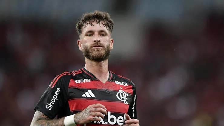 Léo Pereira em jogo pelo Rubro-Negro