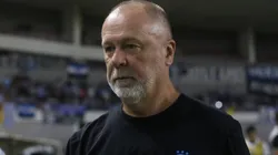 Mano Menezes tem dúvidas importantes no Grêmio - Foto: Marlon Costa/AGIF