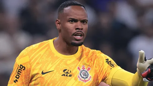 Carlos Miguel é disputado no mercado.