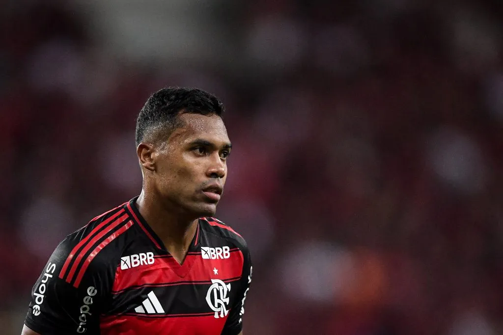 Alexsandro jogador do Flamengo durante partida contra o Vasco no estádio Maracanã pelo campeonato Carioca 2025. Foto: Thiago Ribeiro/AGIF