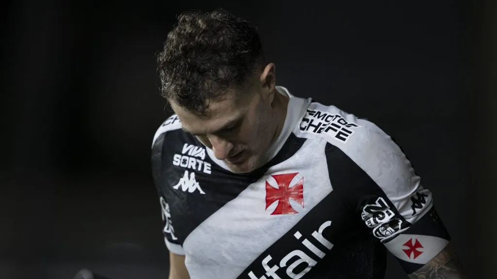 Para Benja, Vasco de Vegetti irá lutar contra o rebaixamento no Brasileirão Betano – Foto: Jorge Rodrigues/AGIF
