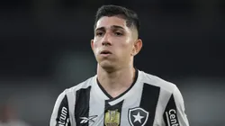 Savarino jogador do Botafogo durante partida contra o Fluminense no estádio Engenhão pelo campeonato Brasileiro A 2025. Foto: Thiago Ribeiro/AGIF