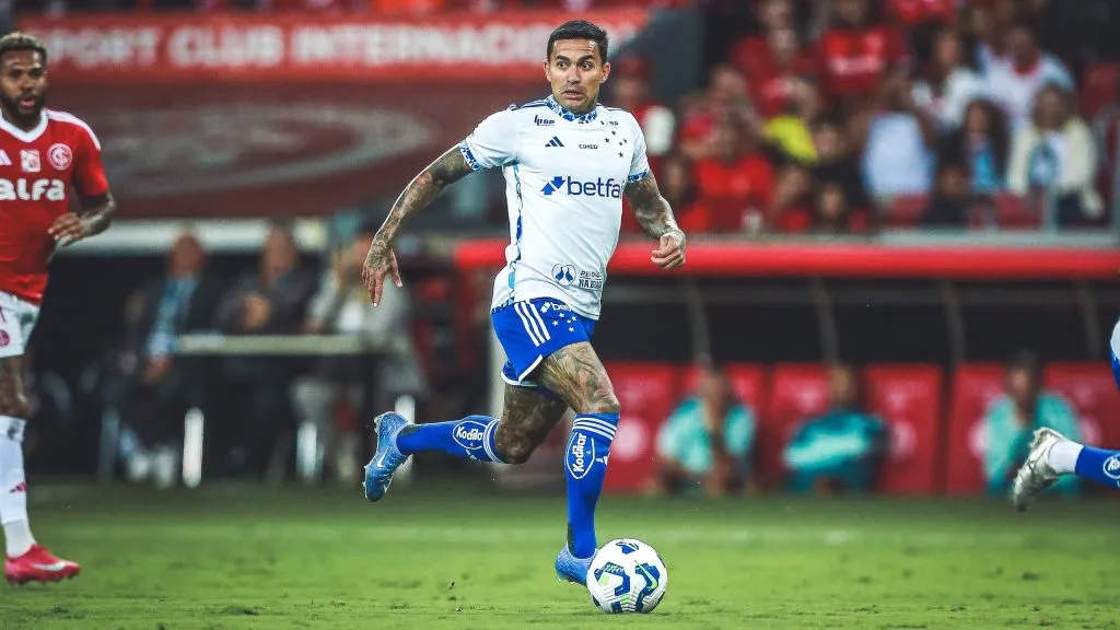 Dudu durante partida. Foto: Giancarlo Santorum/AGIF