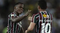 Jhon Arias jogador do Fluminense comemora seu gol com Ganso - Foto: Jorge Rodrigues/AGIF