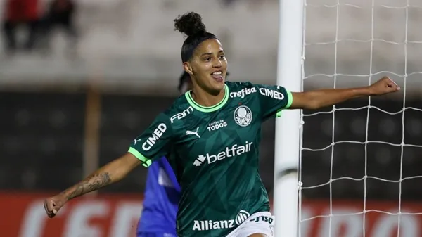 Amanda brilha pelo Palmeiras e se torna peça-chave no elenco alviverde. Foto: Fabio Menotti/Palmeiras