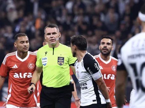 Internacional reclama de pênalti não marcado contra o Corinthians