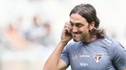Luis Zubeldia técnico do Sao Paulo durante partida contra o Atlético-MG no estadio Mineirao pelo campeonato Brasileiro A 2025. Foto: Gilson Lobo/AGIF