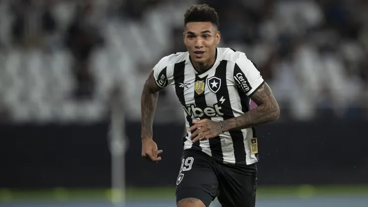 Igor Jesus jogador do Botafogo comemora seu gol durante partida contra o Capital - Foto: Jorge Rodrigues/AGIF