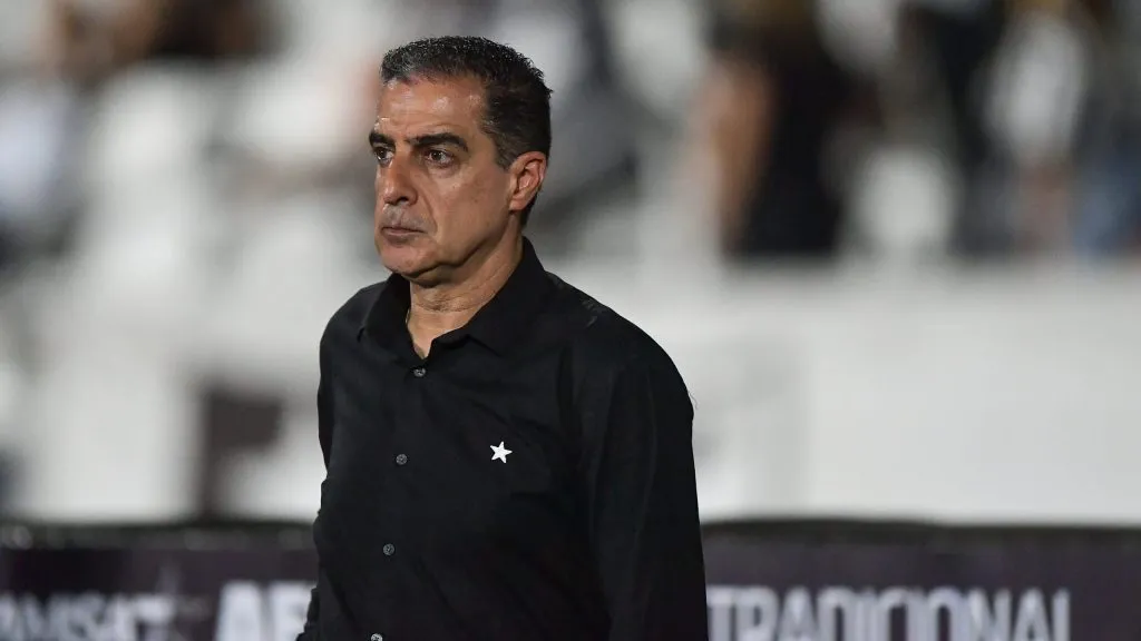 Renato Paiva, comandante do Glorioso. Foto: Thiago Ribeiro/AGIF.