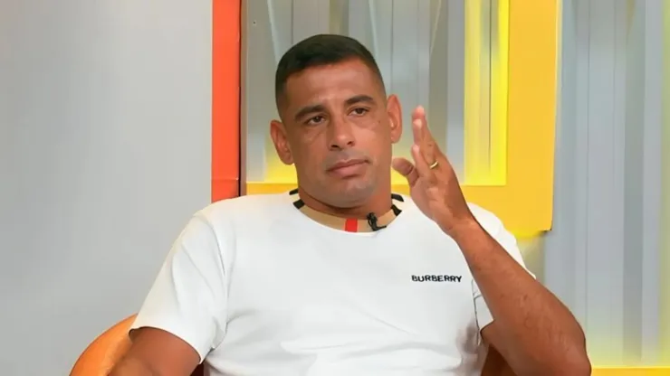Ex-Vasco, Diego Souza projetou o confronto contra o Palmeiras - Foto: Reprodução/YouTube