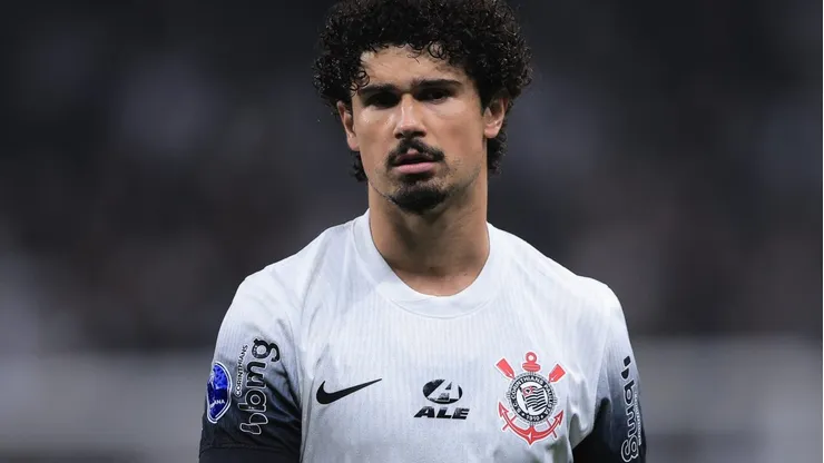 André Ramalho durante partida entre Corinthians e Bragantino, na Neo Química Arena, pela Copa Sul-Americana 2024.
