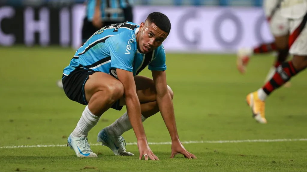 Alysson, jogador do Grêmio