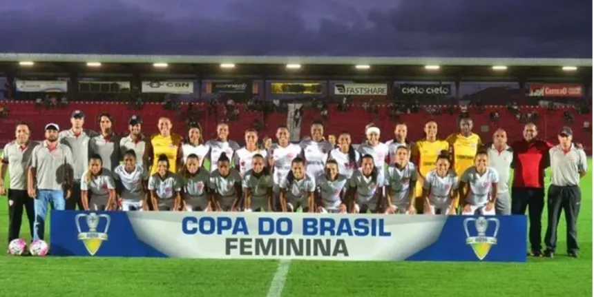A foto oficial do Corinthians/Audax, campeão da Copa do Brasil (Foto: Tião Martins/Divulgação PMSJC)