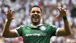 DF - BRASILIA - 04/05/2025 - BRASILEIRO A 2025, VASCO X PALMEIRAS - Vitor Roque jogador do Palmeiras comemora seu gol durante partida contra o Vasco no estadio Mane Garrincha pelo campeonato Brasileiro A 2025. Foto: Mateus Bonomi/AGIF