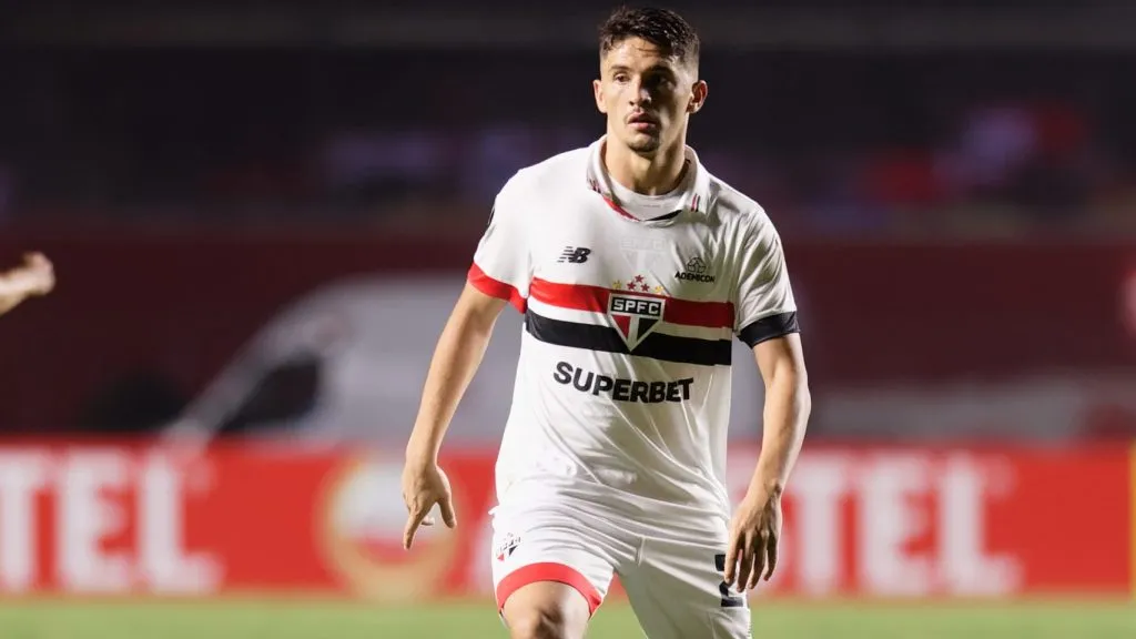 Pablo Maia jogador do São Paulo durante partida contra o Cobresal no estádio Morumbi pelo campeonato Copa Libertadores 2024. Foto: Anderson Romão/AGIF
