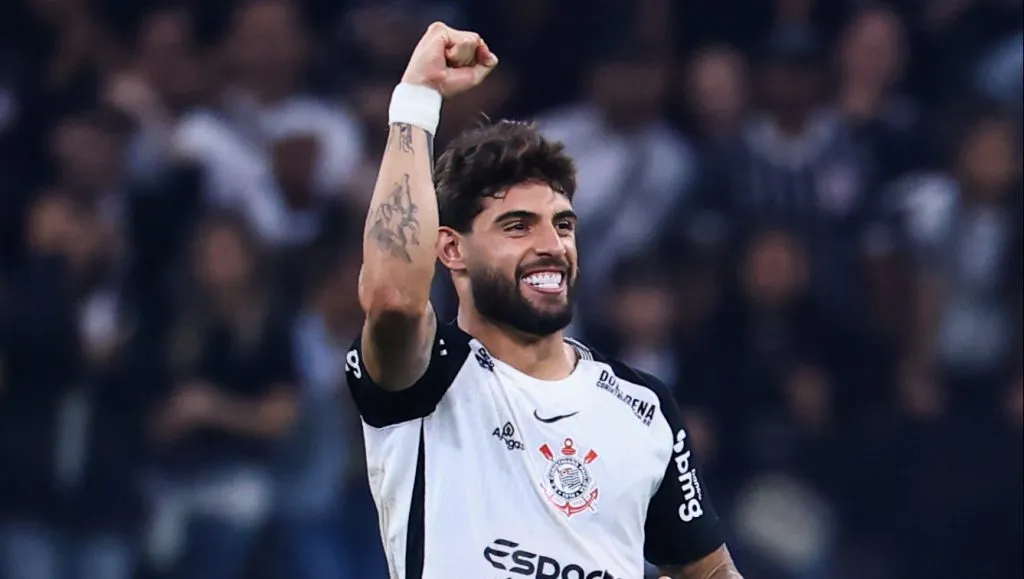 Yuri Alberto jogador do Corinthians comemora seu gol durante partida contra o Internacional – Foto: Marcello Zambrana/AGIF