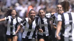Comemoração jogadoras Corinthians. Foto: Alan Morici/AGIF