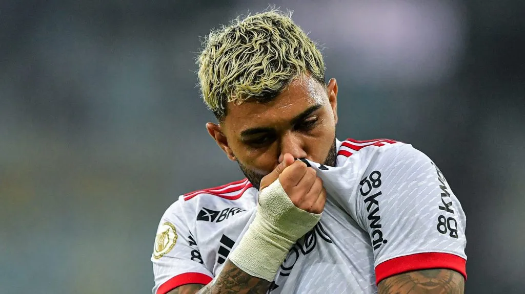 Gabigol comemorando gol. Foto: Thiago Ribeiro/AGIF