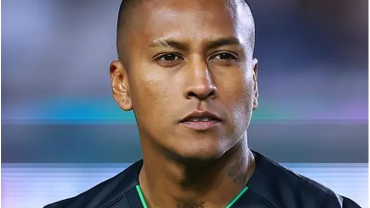 Pedro Aquino durante partida entre Pachuca e Santos Laguna, pelo Campeonato Mexicano, em 2025. Foto: Hector Vivas