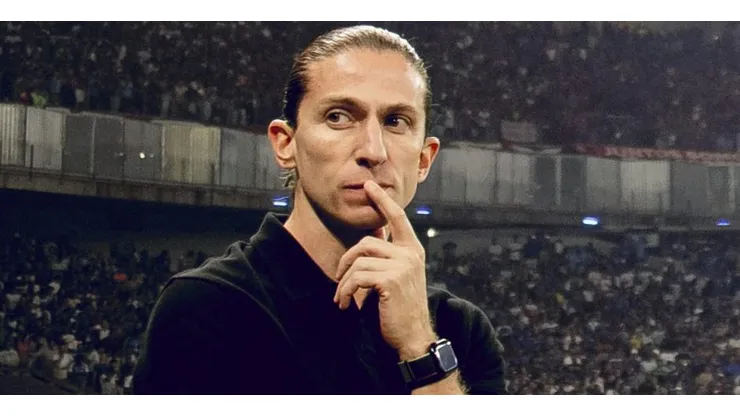 Filipe Luís analisa novos reforços ao Flamengo - Foto: Adriano Fontes/CRF.