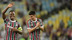 Jogadores do Fluminense celebram vitória ao final da partida contra o Sport, pelo Brasileirão Betano. Foto: Thiago Ribeiro/AGIF.