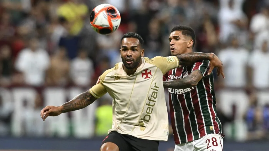 Alex Teixeira tem contrato com o Vasco até dezembro deste ano – Foto: Mateus Bonomi/AGIF