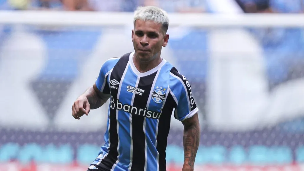 Soteldo jogador do Grêmio durante partida contra o São Paulo no estádio Arena do Grêmio pelo campeonato Brasileiro A 2024. Foto: Maxi Franzoi/AGIF