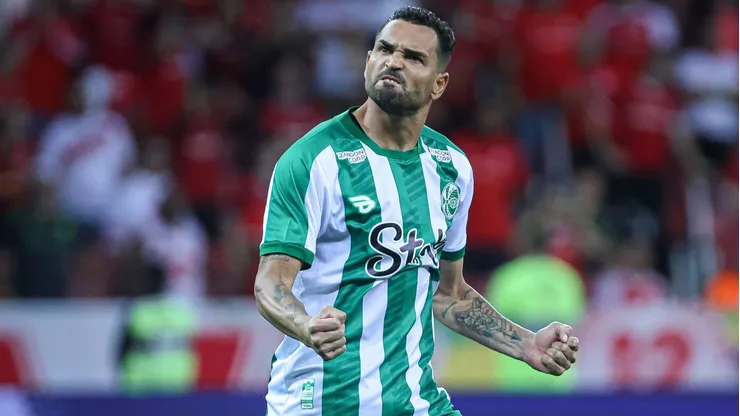 Gilberto tem oito gols diante do Atlético Mineiro na carreira