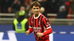 João Felix em partida pelo Milan.