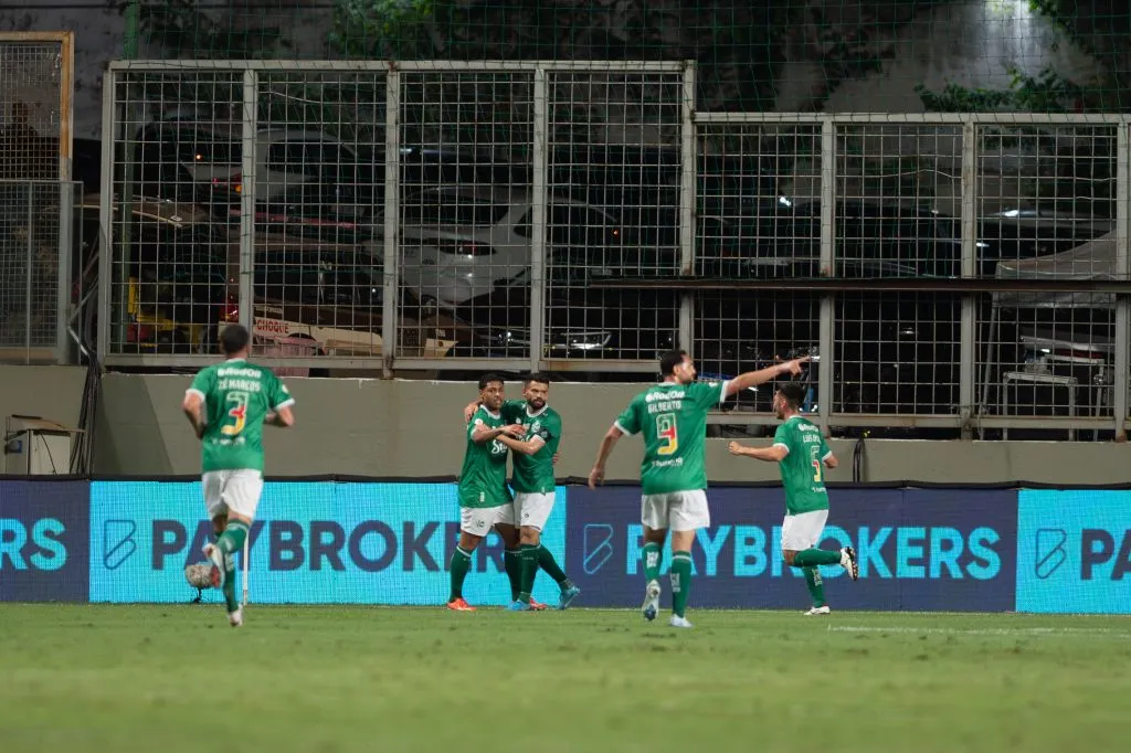 Erick Farias jogador do Juventude comemora seu gol durante partida contra o Atletico-MG – Foto: Alessandra Torres/AGIF