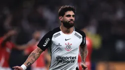 Yuri Alberto comemorando gol pelo Corinthians. Foto: Ettore Chiereguini/AGIF