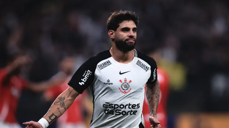 Yuri Alberto comemorando gol pelo Corinthians. Foto: Ettore Chiereguini/AGIF