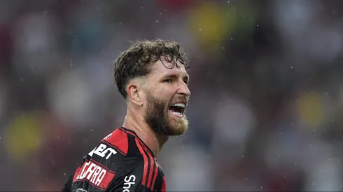 Leo Pereira, jogador do Flamengo durante partida contra o Fluminense no estadio Maracana pelo campeonato Carioca 2025.