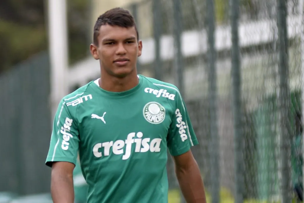 Veron durante treino pelo Palmeiras, em 2019. Foto: Bruno Ulivieri/AGIF