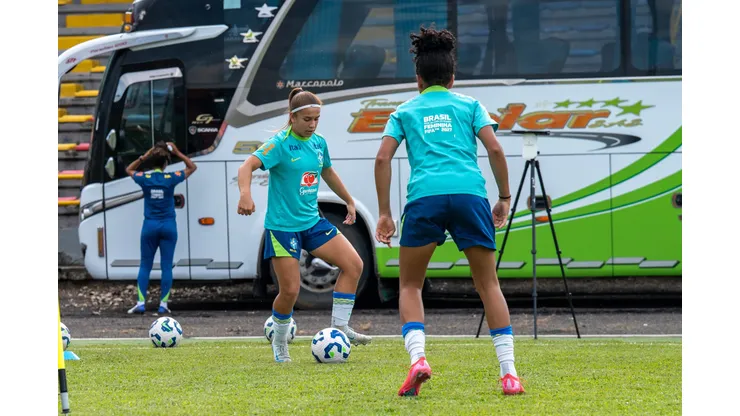 Jogadora Pepê durante treino da Seleção Feminina Sub-17. Foto: Nelson Terme/CBF