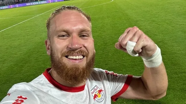 Isidro Pitta, jogador do Bragantino selou a vitória sobre Mirassol nesta segunda-feira pelo Campeonato Brasileiro