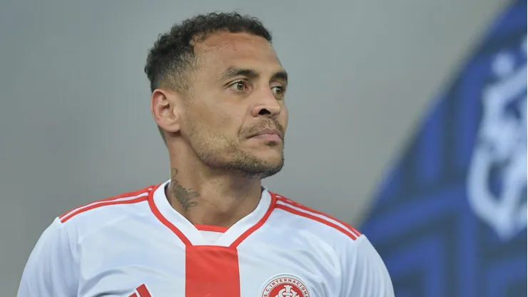 Alan Patrick no Internacional. Foto: Thiago Ribeiro/AGIF