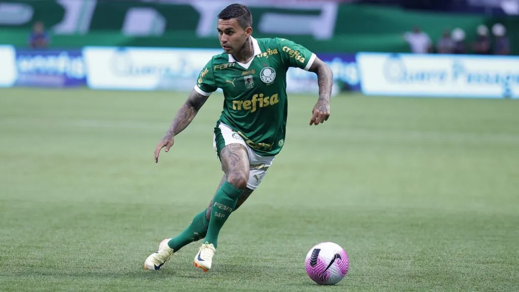 Dudu durante partida. Foto: Ettore Chiereguini/AGIF