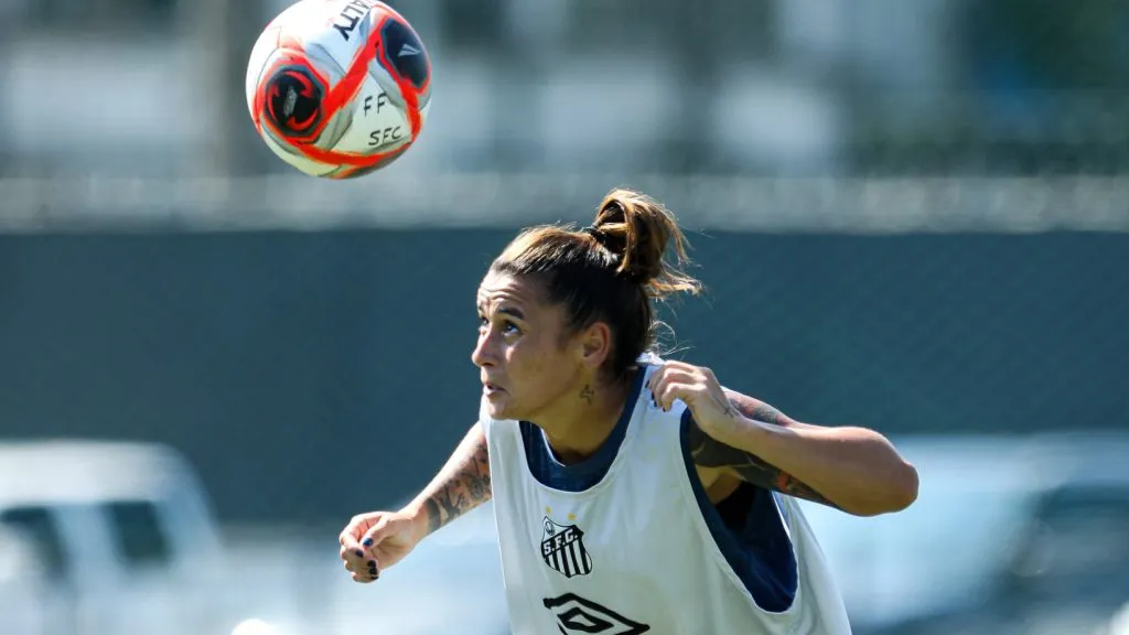 Rafa Andrade em treinamento no CT do Santos