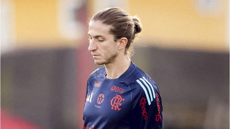Filipe Luís vem sendo criticado por parte da torcida que pede sua saída da equipe