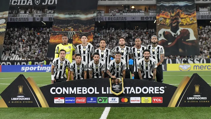 Elenco do Botafogo na Copa Libertadores - Foto: Thiago Ribeiro/AGIF