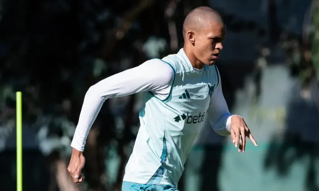 Janderson rompeu LCA e menisco do joelho esquerdo em treino do Cruzeiro – Foto: Gustavo Aleixo/Cruzeiro