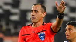Juan Gabriel Benítez, árbitro Paraguaio - Foto: Marcelo Hernandez/Getty Images