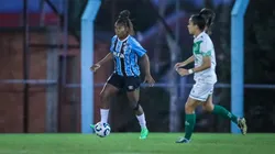 Lance da partida Grêmio x Juventude no Estádio do Vale, válida pelo Brasileirão Feminino 2025.