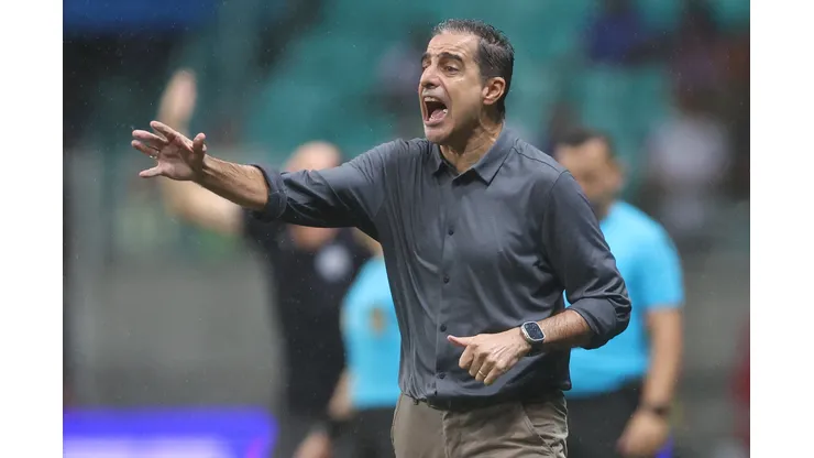 Renato Paiva em ação pelo Botafogo - Foto: Vitor Silva/Botafogo