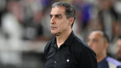 Renato Paiva, acompanhando equipe do Botafogo - Foto: Thiago Ribeiro/AGIF