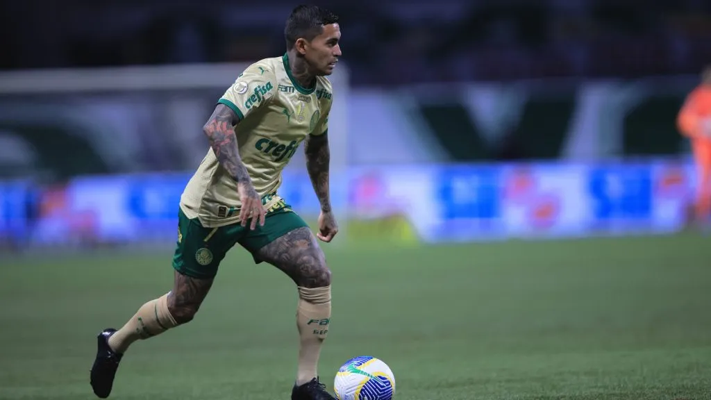 Dudu durante partida. Foto: Ettore Chiereguini/AGIF