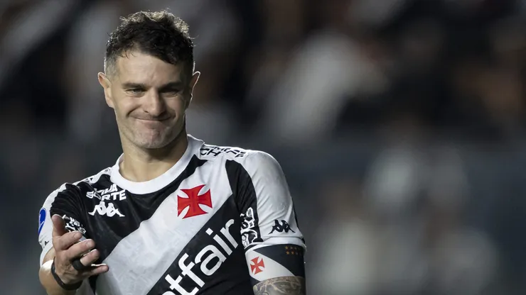 Vegetti, jogador do Vasco, lamenta durante partida contra o Lanús-ARG, pela Copa Sul-Americana. Foto: Jorge Rodrigues/AGIF.