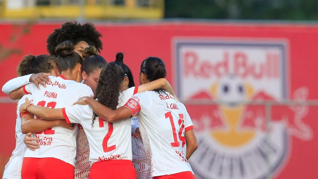 Jogadoras do RB Bragantino em confronto contra o Sport no Brasileiro Feminino